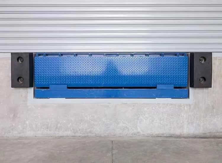 Heavy Duty Dock Rubber with 10mm Stainless Steel plate 500 x 250 x 100mm(H)