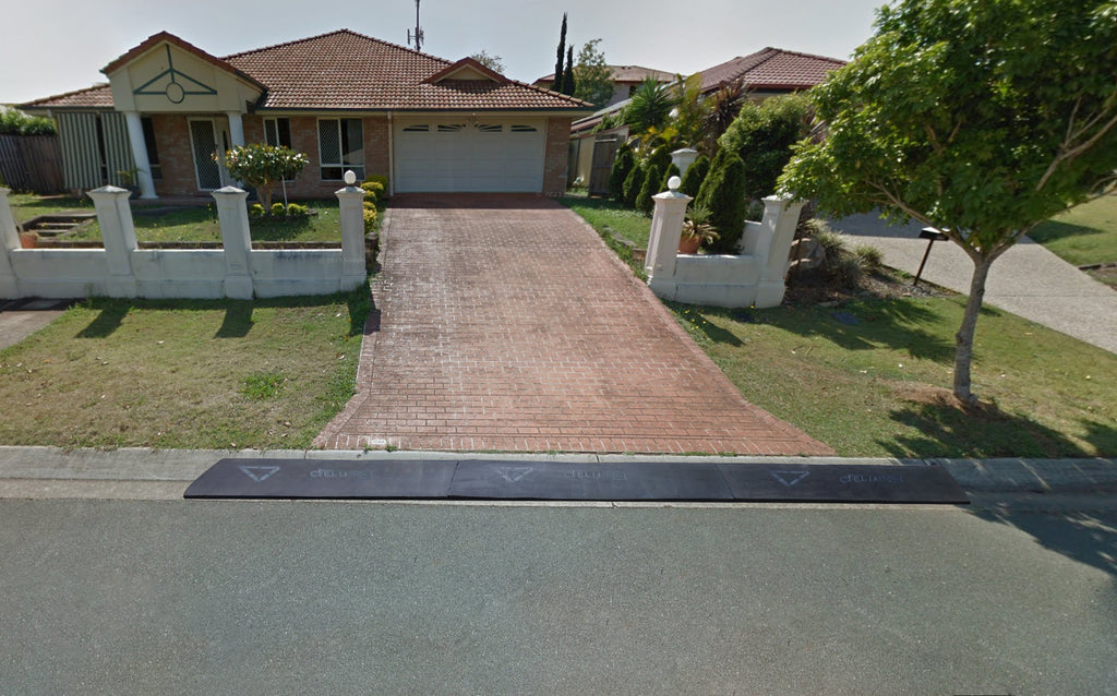 Premium Driveway Rubber Kerb Ramp 1.2m - Centre Module