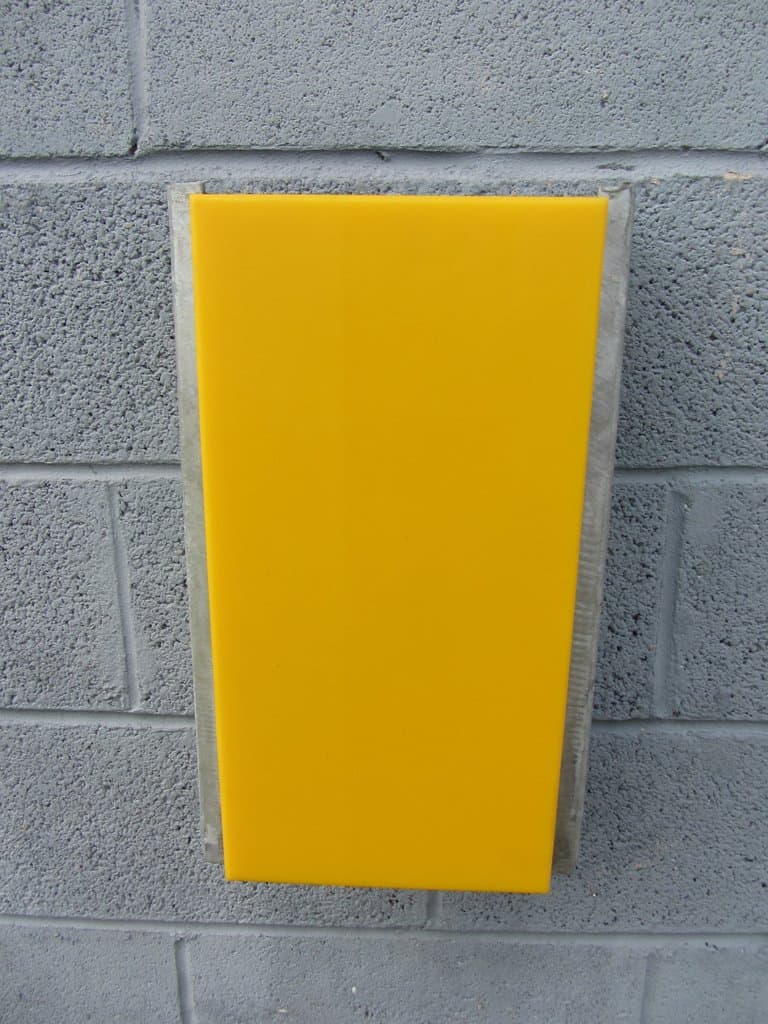 Heavy Duty Iron cladding Dock Rubber block with PE plate 465 x 280 x 160mm(H)